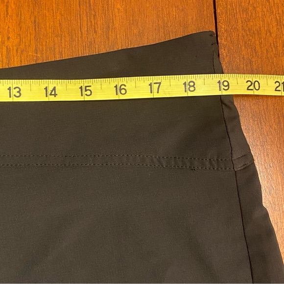 Avalanche Black Hiking Shorts - Picture 9 of 14